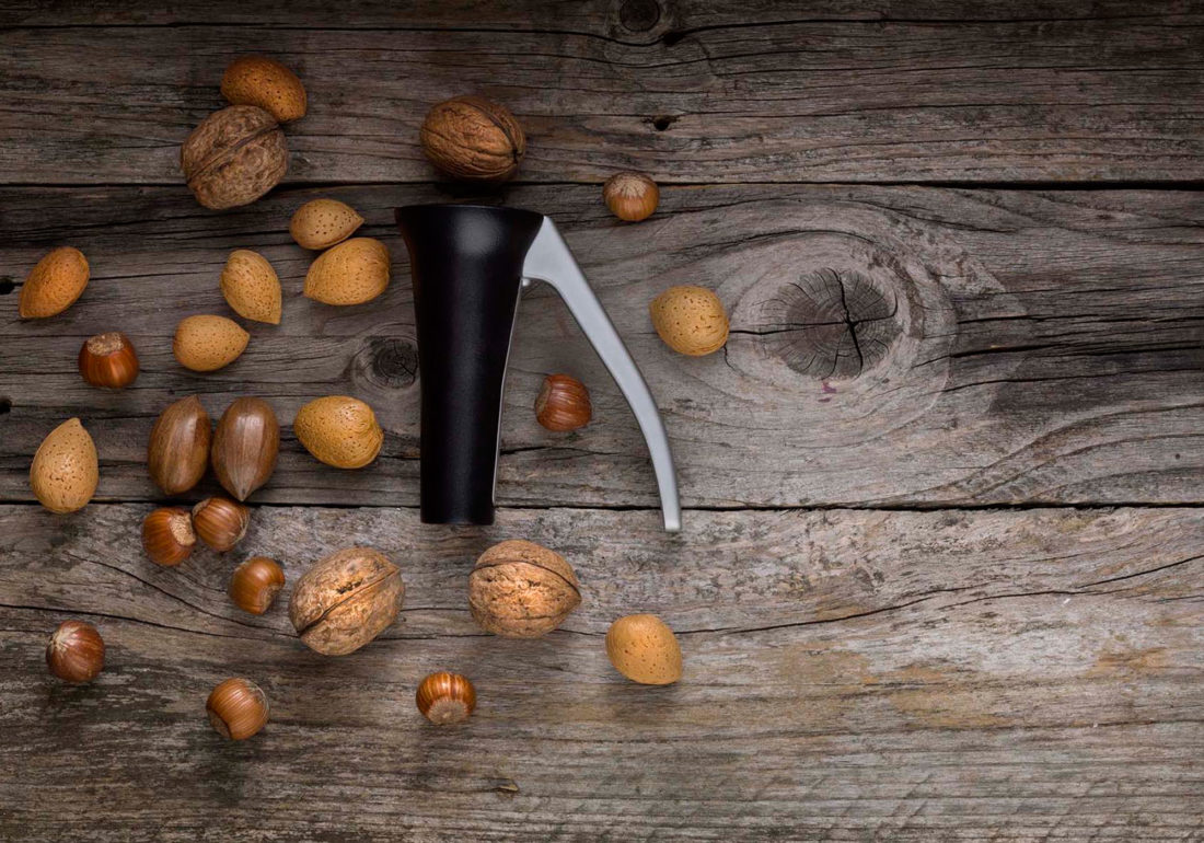 THE NUTCRACKER, Black