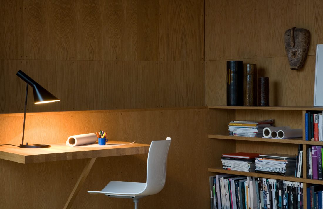 AJ Table