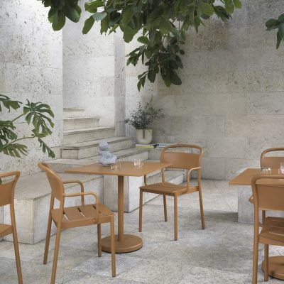 LINEAR Steel Cafe Table, Square