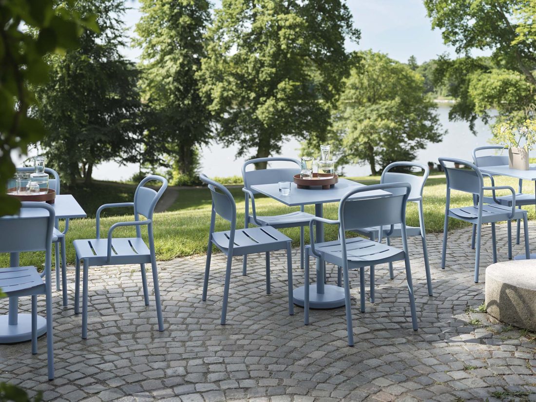LINEAR Steel Cafe Table, Square