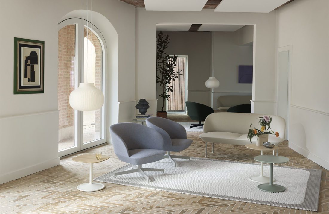 OSLO Lounge Chair, Swivel Base