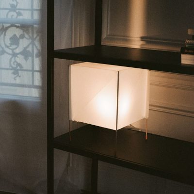 PAPER CUBE Table Lamp