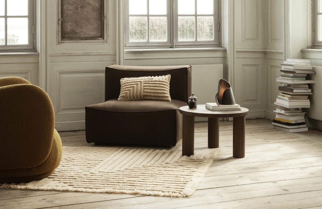 CREASE Wool Rug