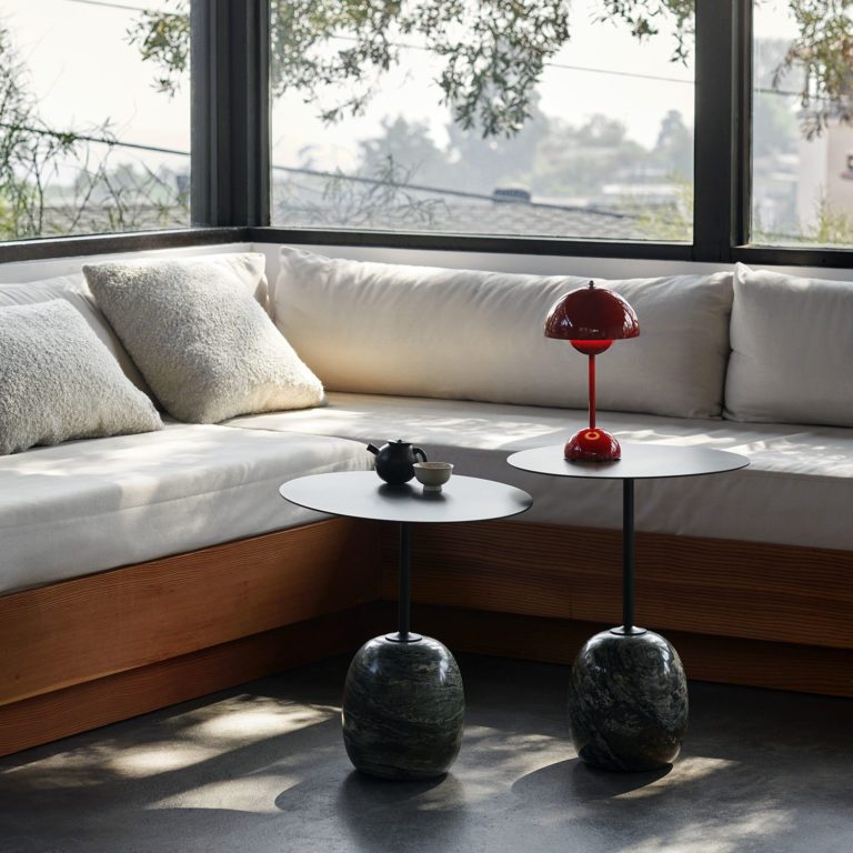 FLOWERPOT VP9, Vermilion Red