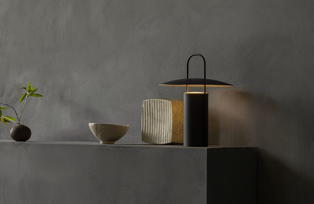 RAY Table Lamp, Black