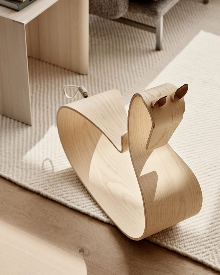 ROCKING HORSE, Black