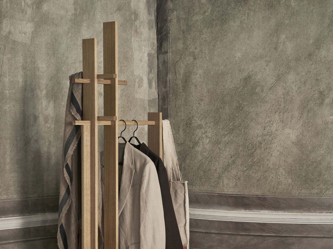 BRIDGE Clothes Stand
