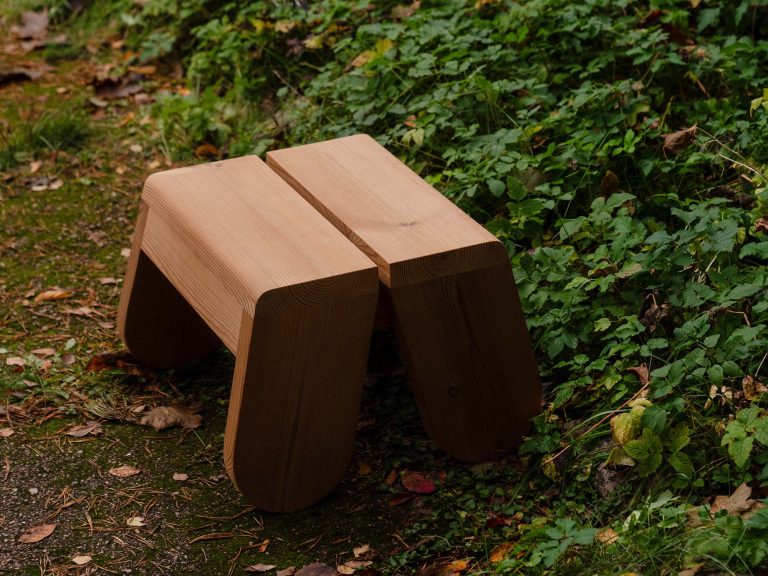015 Peace Outdoor Footstool
