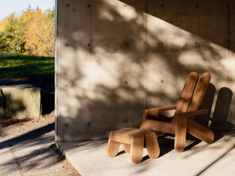 015 Peace Outdoor Lounge Chair