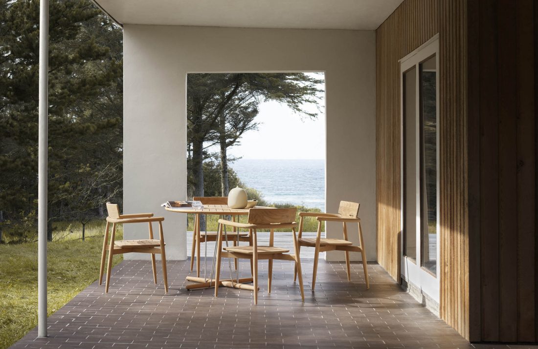 E022 Ø110 | Embrace Outdoor Table