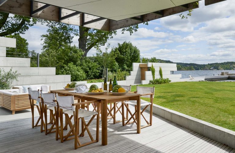 KORSÖ Dining Table