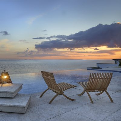 NOZIB Lounge Chair