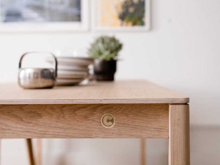 HALIKKO Dining Table