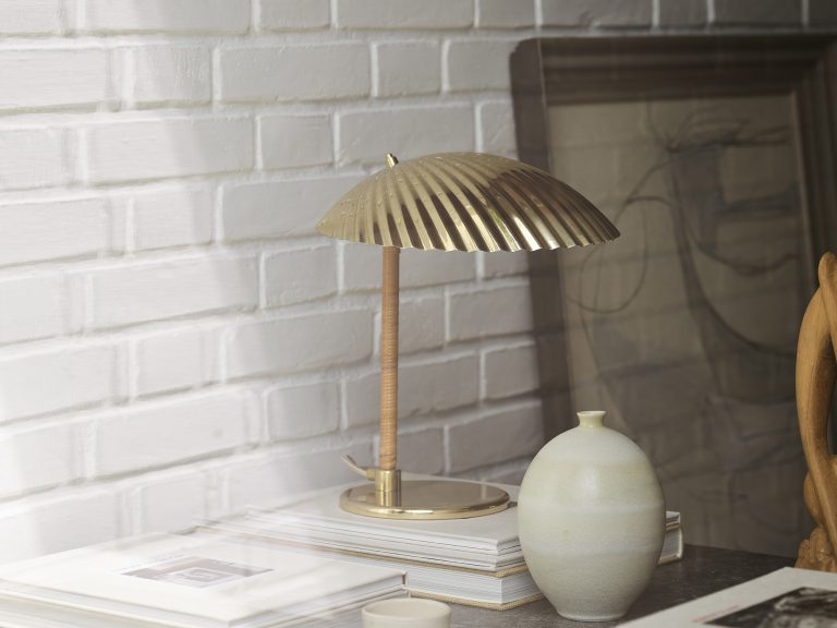 5321 Table Lamp