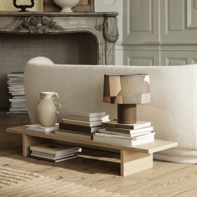KONA Display Table