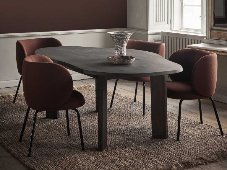 TARN Dining Table 220