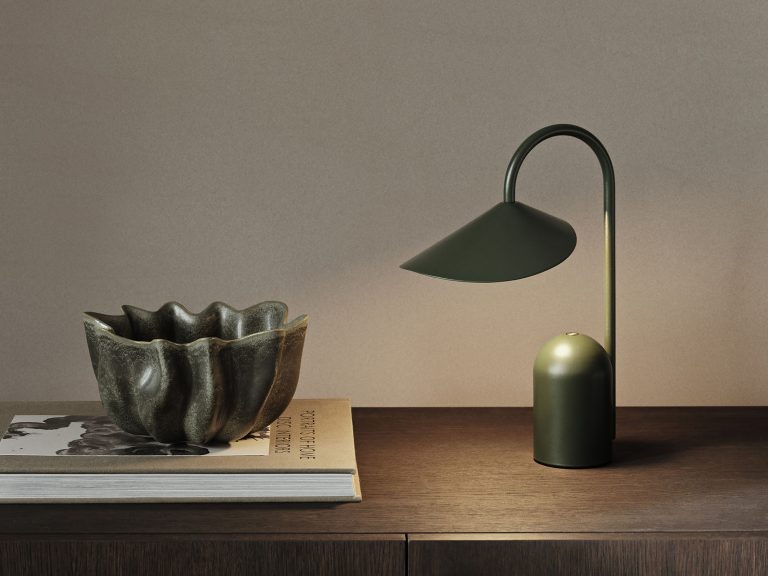 ARUM Portable Lamp, Grass Green