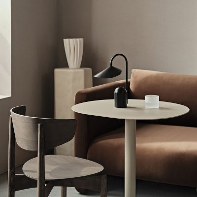 ARUM Portable Lamp, Black