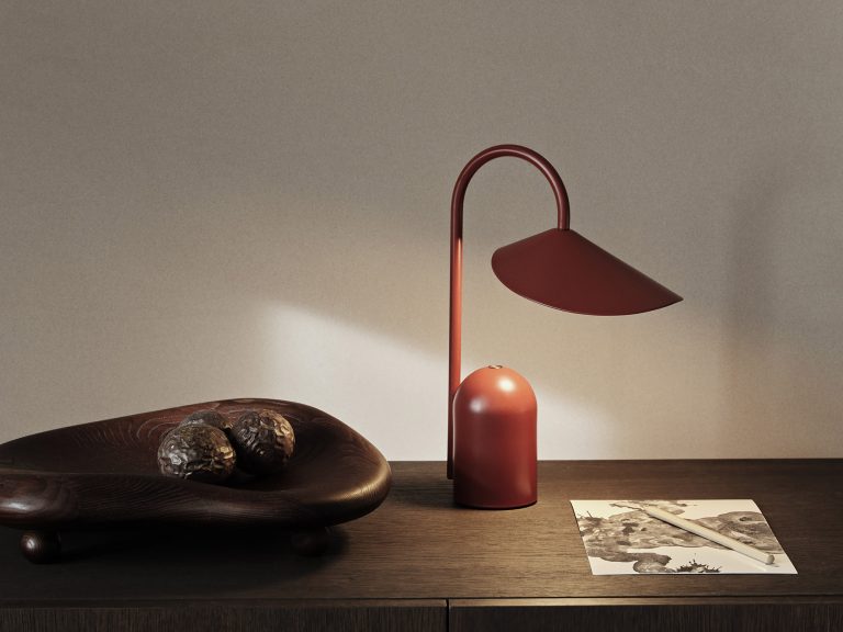 ARUM Portable Lamp, Oxid Red