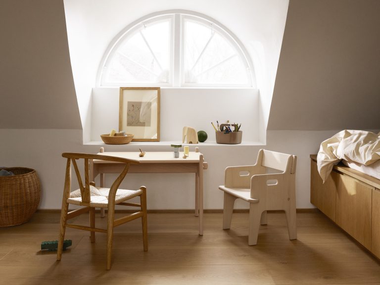 CH24 | Children's Wishbone Chair