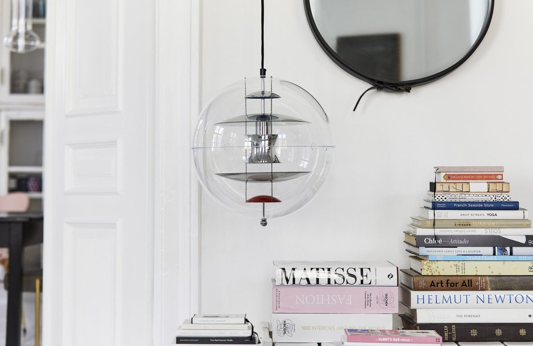 VP GLOBE Coloured Glass