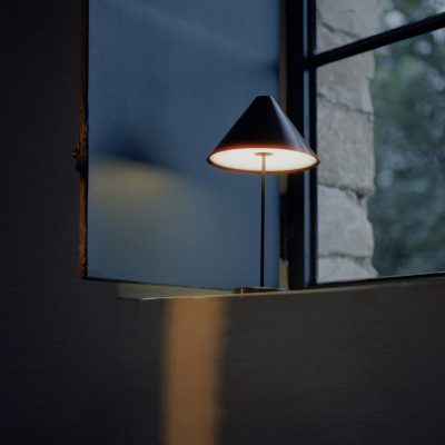 BROLLY Portable Lamp, Steel Black