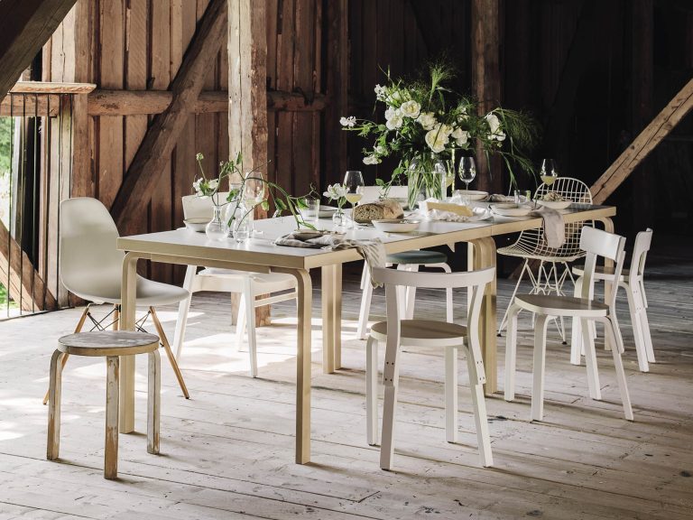 Aalto Table Rectangular 83, Clear Lacquer