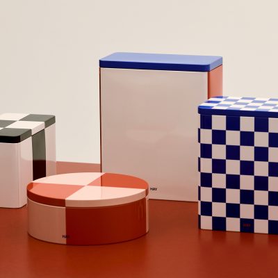 TIN Container XL, Off White, Blue & Red