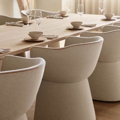 MONOLIT™ CM221 Dining
