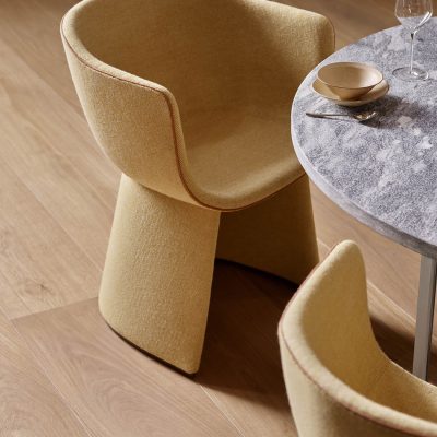 MONOLIT™ CM221 Dining