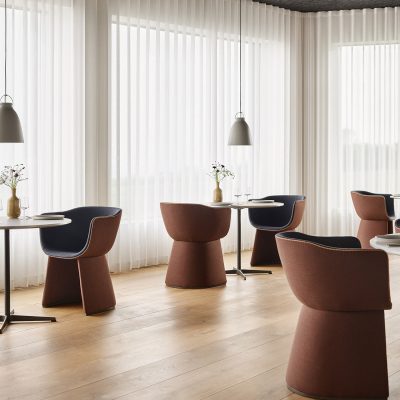 MONOLIT™ CM220 Dining