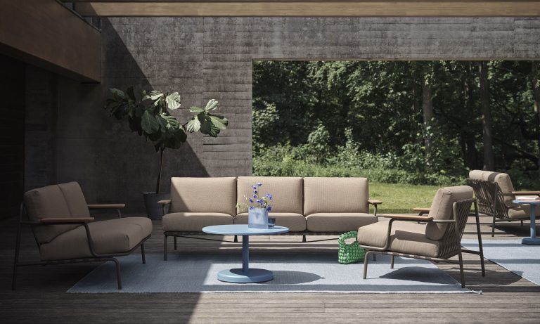 SETTLE Sofa 3 seater