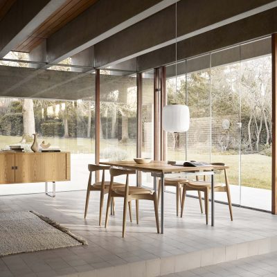 CH322 | Dining Table