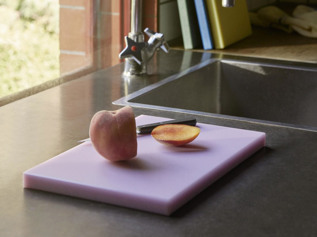 SLICE Chopping Board M, Lavender