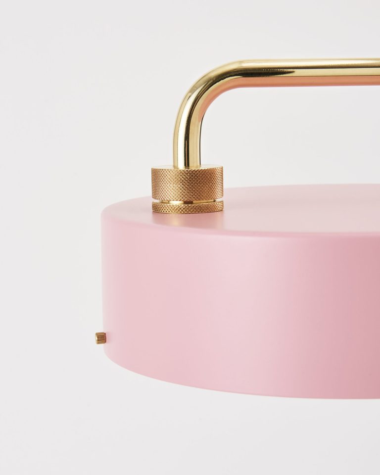 PETITE MACHINE Floor, Light Pink