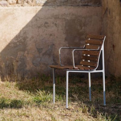 TRAVERSE Armchair