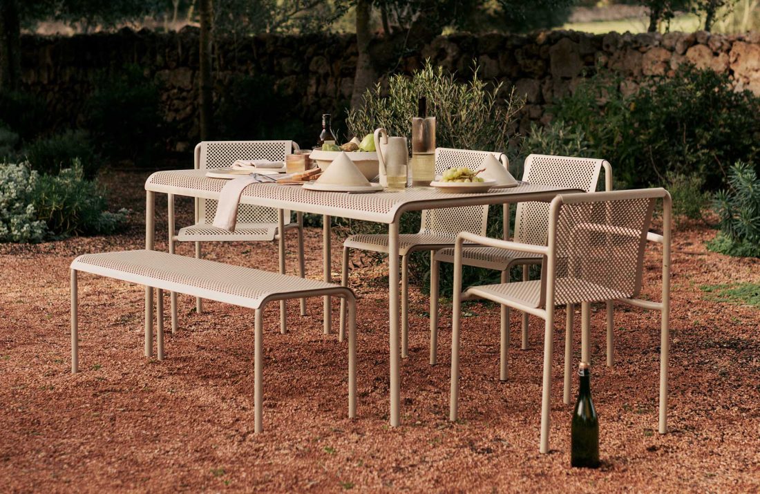 DAPPLE Dining Table 160x90