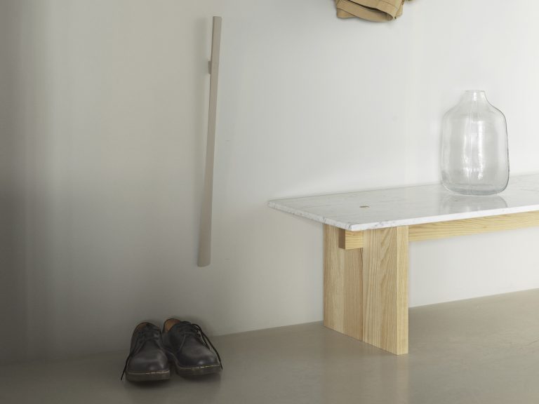 SHOEHORN, Warm Grey