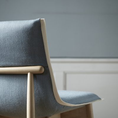 E004 | Embrace Chair