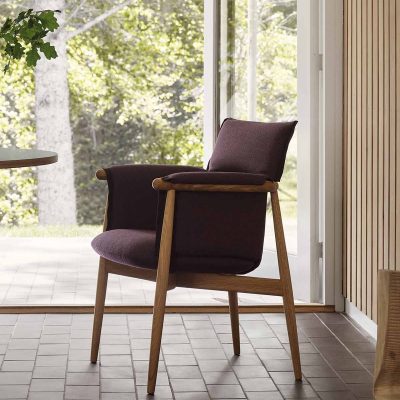 E005 | Embrace Armchair