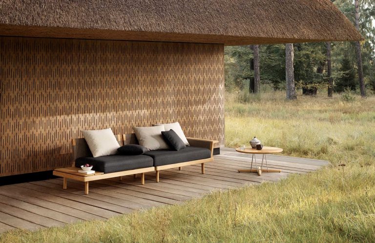 EOOS 6-seater | Corner Sofa With Side Table