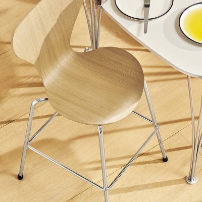 SERIES 7™ Junior Chair, Oak