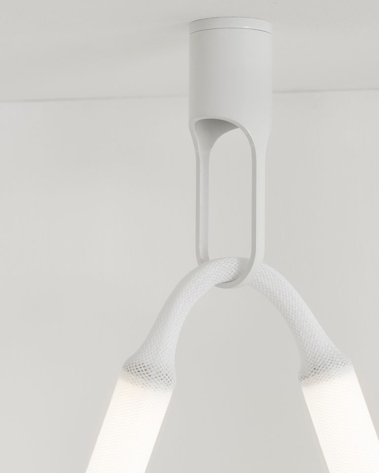 REB Ceiling Loop White
