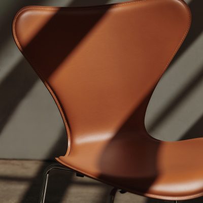 SERIES 7™ 3107 Chair Sewn Edge, Harness leather / Saddle Brown