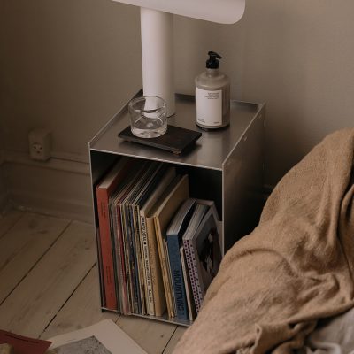 RIVET Box Table