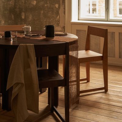 CHAIR 01