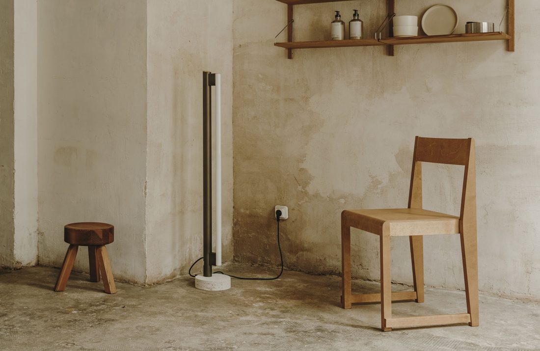 CHAIR 01