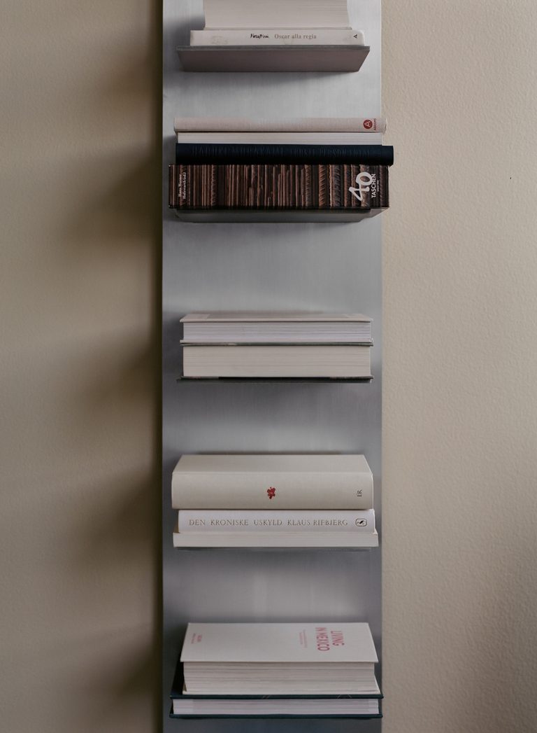 LAGER Wall Shelf Tall