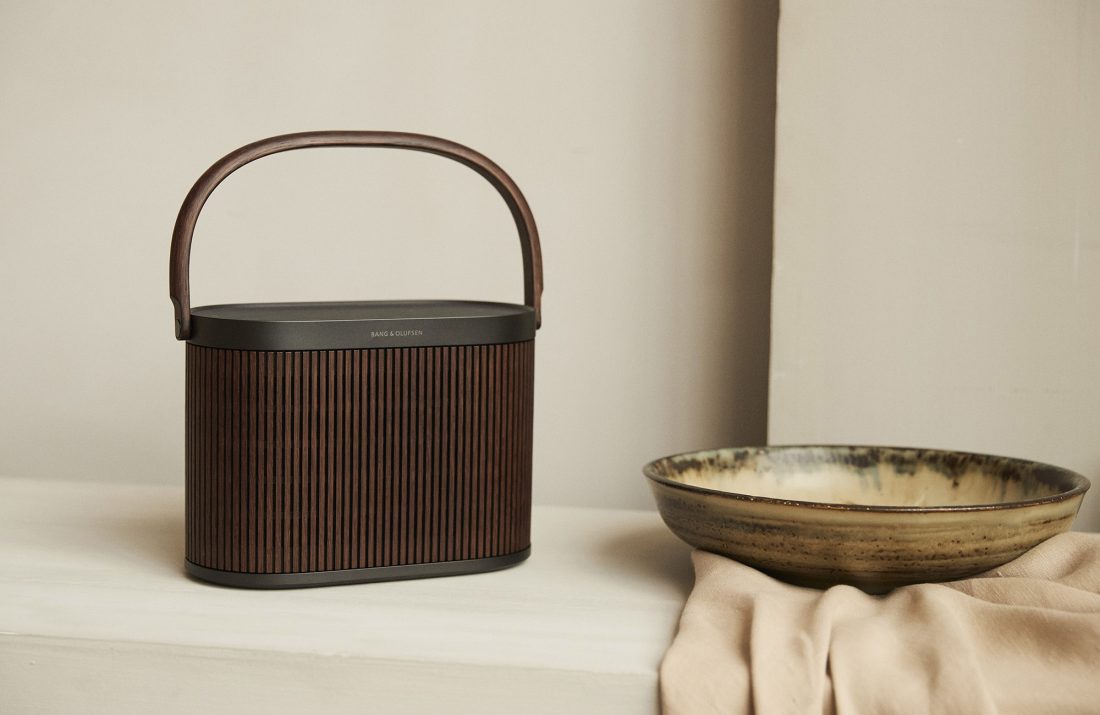 BEOSOUND A5, Oak
