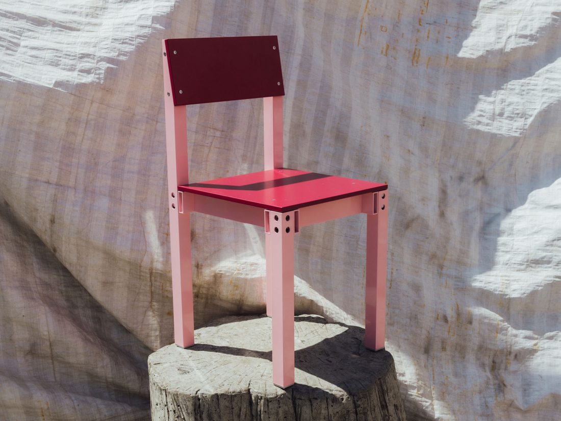 CHAIR ONE Cotton Candy & Wine